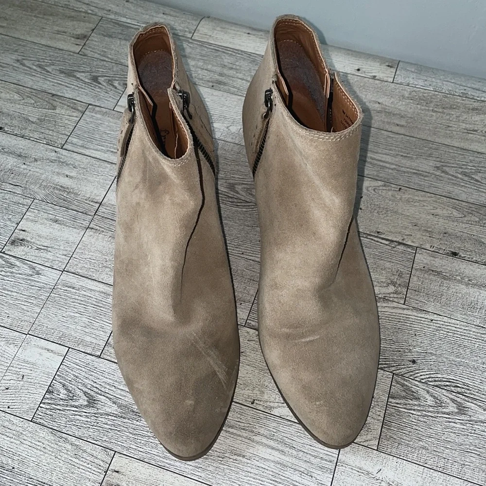 Frye & Co. Ash Suede Booties - Picture 2 of 14